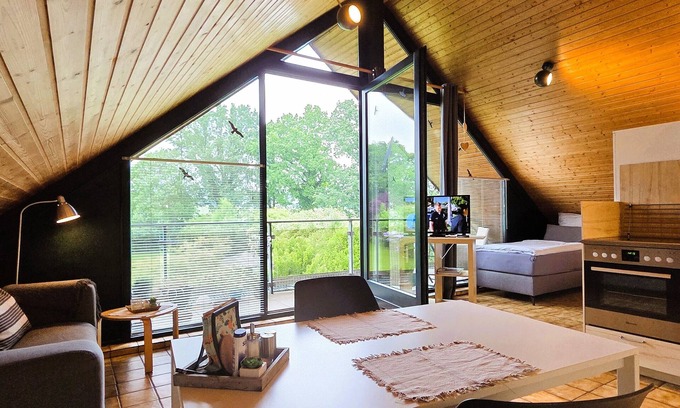 Seevetal Apartment | 3 stars! DG apartment with a covered balcony in a quiet location!