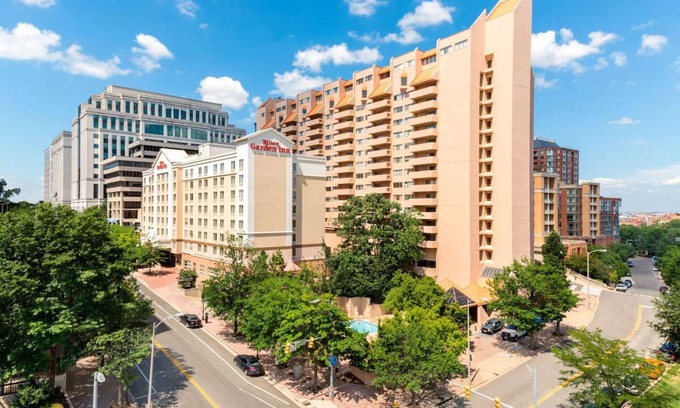 Radnor - Fort Myer Heights Hotel | 3 Units | Convenient Arlington Haven | Walk to Metro for Easy DC Exploration