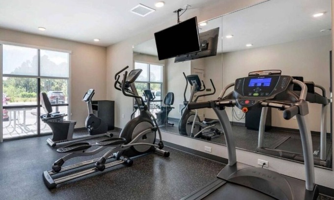 Sparks Hotel | 3 Units | Premier Suites in Sparks | Near Reno Airport