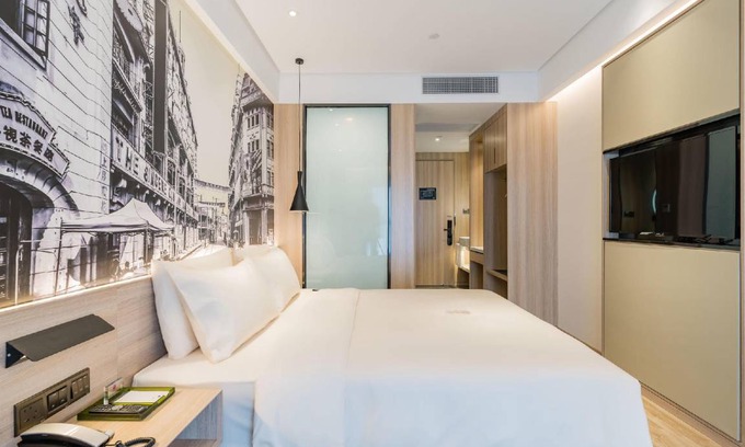 Hongqiao Hotel | 30 m² Hotel ∙ 4 guests