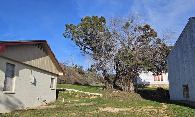 Silver Creek Village RV Rental | 30' RV spot