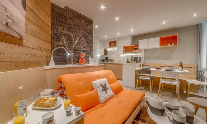 Le Lavachet Apartment | 300m from resort center, 1st floor, balcony, tv, ski locker, 43m², Tignes