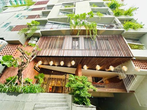 Ninh Kieu Apartment | 304MSNK Luxe Studio with Balcony and Kitchen