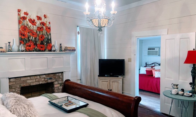 Palestine Bed & Breakfast | 32 Acres of Lush Gardens with Private Cottage. Go on a Texas Foodie Adventure!