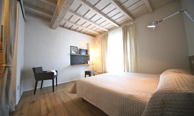 Pavia Bed & Breakfast | 32 BnB Camerecaffè