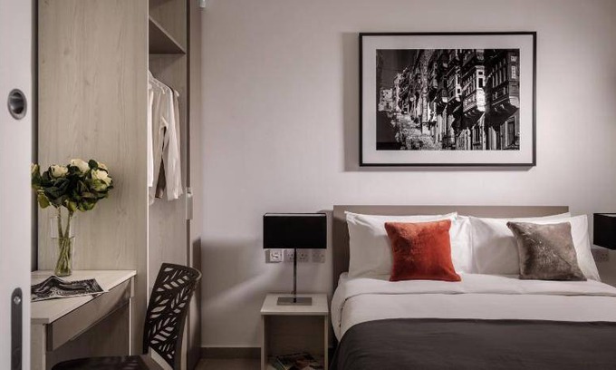 Gzira Hotel | 32 m² Hotel ∙ 4 guests