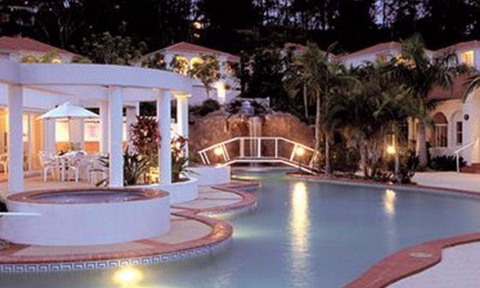 Ashmore Resort | 320 m² Resort ∙ 3 bedrooms ∙ 127 guests