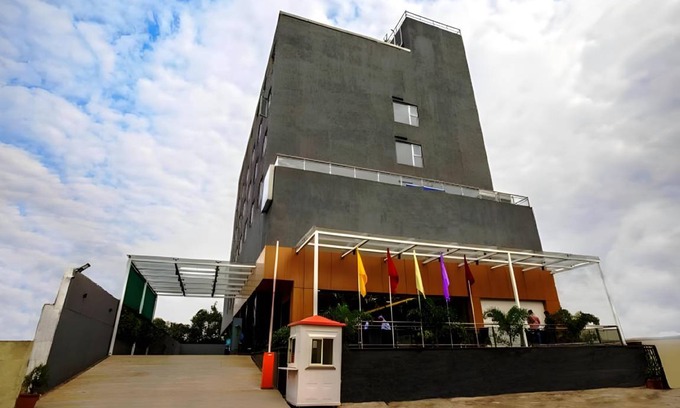 Pimpri - Chinchwad Hotel | 33 m² Hotel ∙ 2 guests
