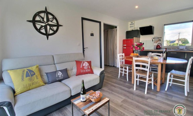 Plouezec House | 34 m² Gîte ∙ 1 bedroom ∙ 2 guests