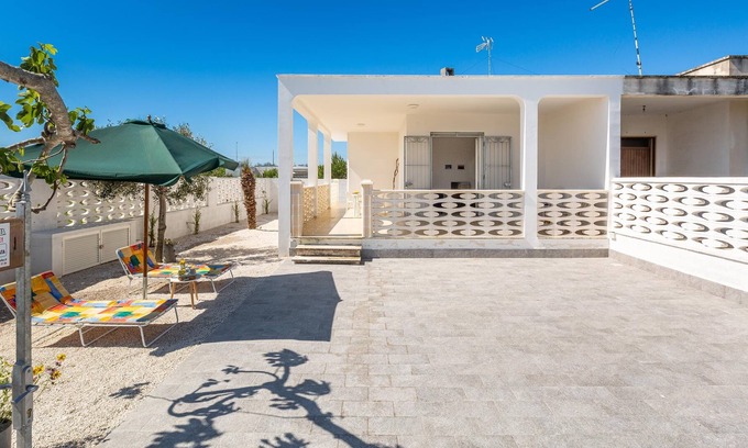 Torre Rinalda House | 3417 Villetta La Torre by BarbarHouse