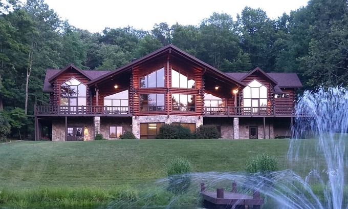 Mill Hall Cabin | 35 min to Penn State with Pond and Hot Tub