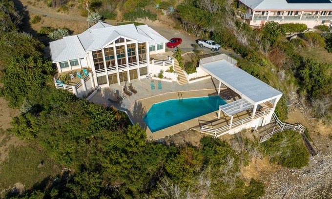 Grapetree Villa | 351 m² Villa ∙ 5 bedrooms ∙ 13 guests