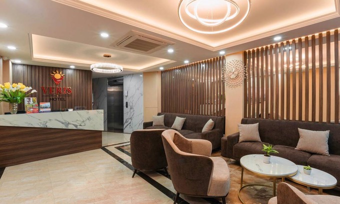 Hang Trong Hotel | 39 m² Hotel ∙ 4 guests
