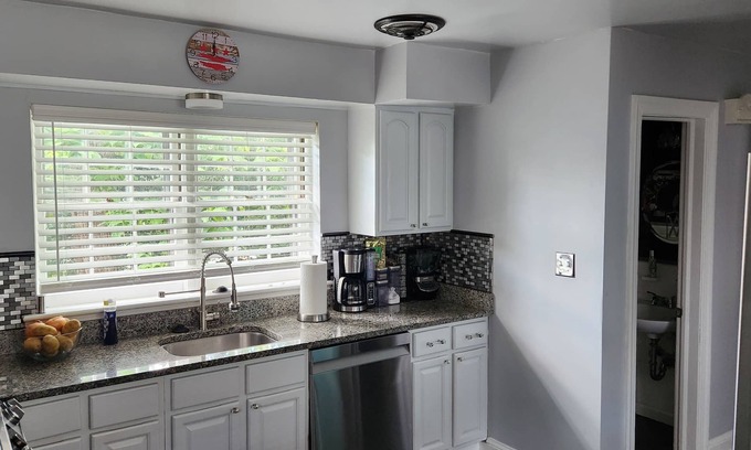 Washington House | 3bd Family-sized house, 5 minutes to National park, 12 minutes to the Capital.