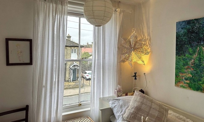 Beccles House | 3BD Victorian Townhouse Near Norfolk Broads 4A, 2C