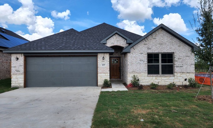 Corsicana House | 3bed/2 bath Home built in 2022