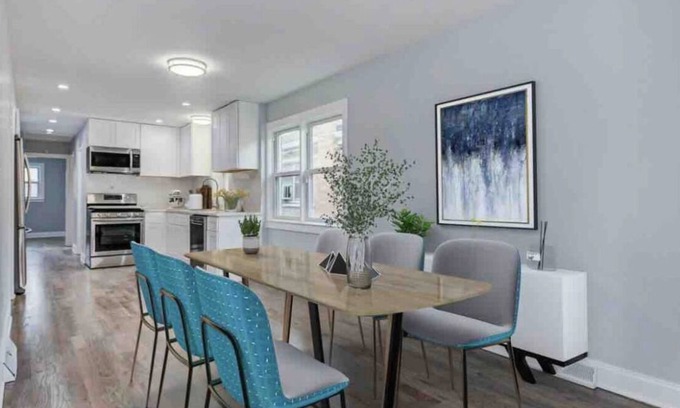 Chatham House | 3bedrooms 1bath.