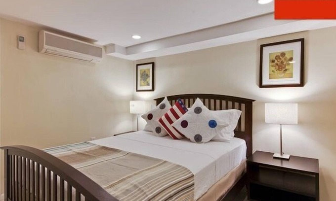 Dupont Circle Apartment | 3Beds/Kitchen/OptionalParking in Heart Dupont-DC