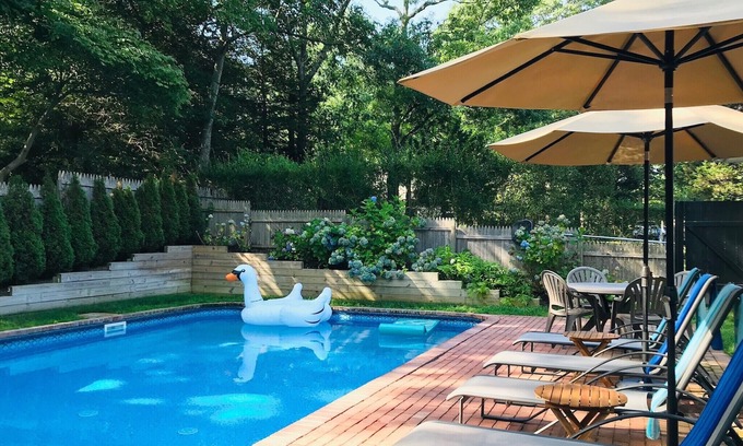 North Sea House | 3BR 3BA one-level home with Pool. Walk to private bay beach. Tennis, BB, kayak