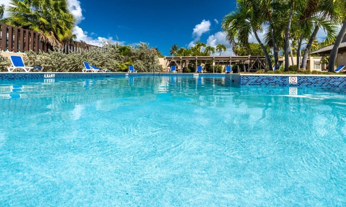 Frydendal Condo | 3BR condo w/Pool - walk to the beach in 5 mins!