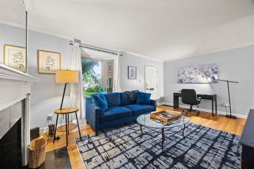 Franklin Park Apartment | 3BR Franklin Park Stay 5 Mins to Airport and Downtown