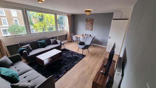 Notting Dale Apartment | 3BR Maisonette in Notting Hill