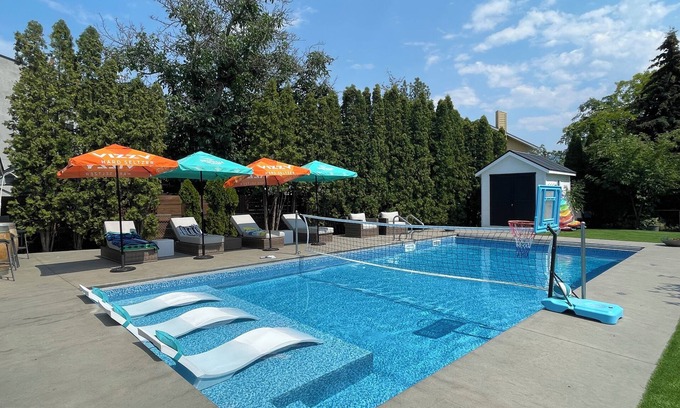 Central Okanagan House | 3BR Modern Kelowna Home w/Pool & Sandy Beach Access