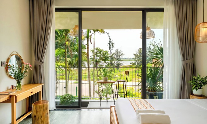 Cam Ha Villa | 3BRs w/River View &Private Pool - Free Bike