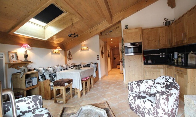 Les Carroz-d'Araches Ski Chalet | 3P 55 m2 apartment in a luxury chalet. Very close to the lifts.