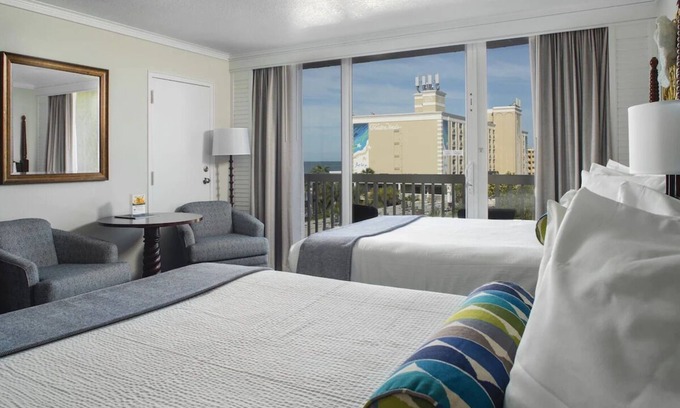 St. Pete Beach Hotel | 4 Beach View Rooms With Balcony, Coastal Escape, Parking!