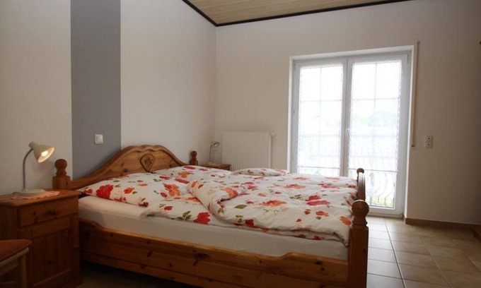 Habscheid Apartment | 4-bed apartment with shower/WC - Ferienwohnungen Heck