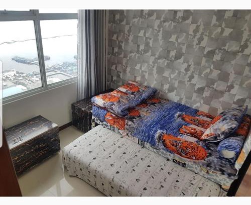 Pluit Apartment | 4 Bed Condo Sleeping by The Sea