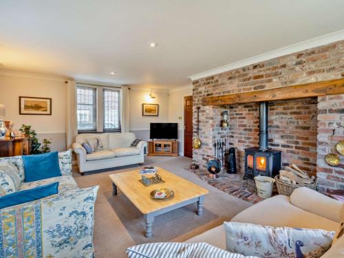 Crosby-on-Eden House | 4 Bed in Crosby-on-Eden 94398