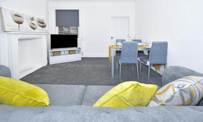 Forsbrook Apartment | 4-Bed Stay in Stoke-on-Trent near Alton Towers