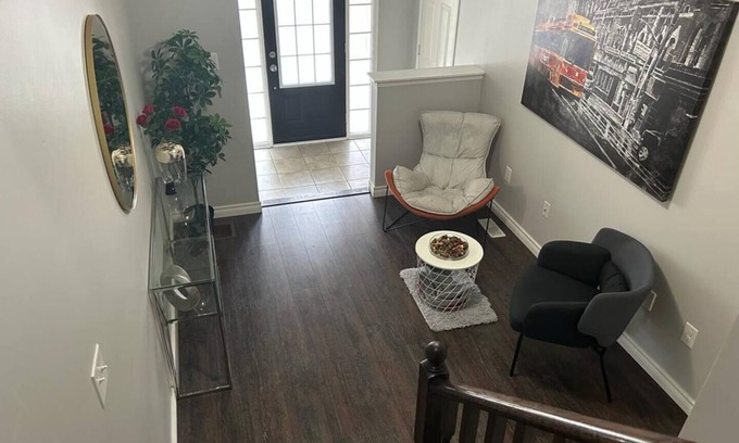 Ajax House | 4 bed Townhouse