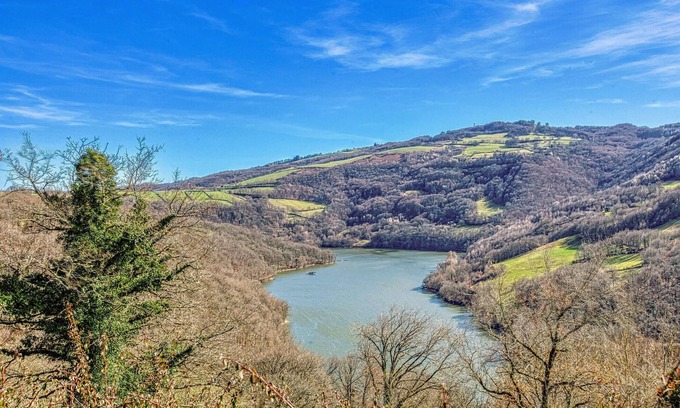 Castelnau-de-Mandailles House | 4 bedroom accommodation in Castelnau d Mandailles