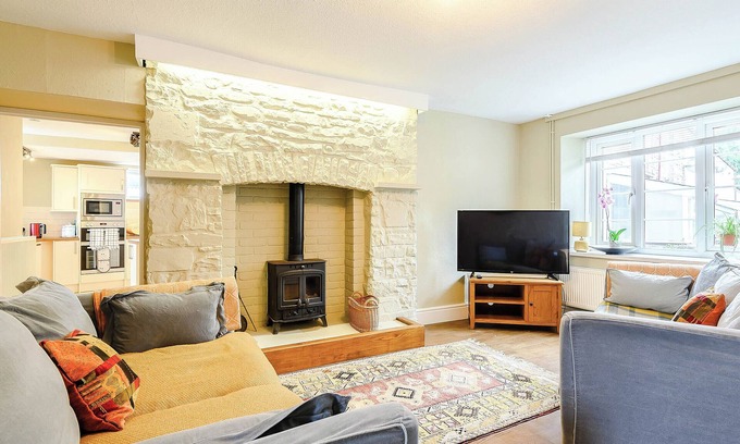 Talybont-on-Usk Cottage | 4 bedroom accommodation in Talybont on Usk