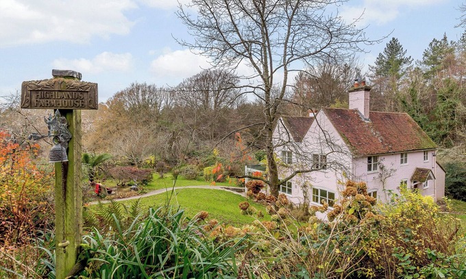 Heathfield Cottage | 4 bedroom accommodation in Dallington, near Heathfield