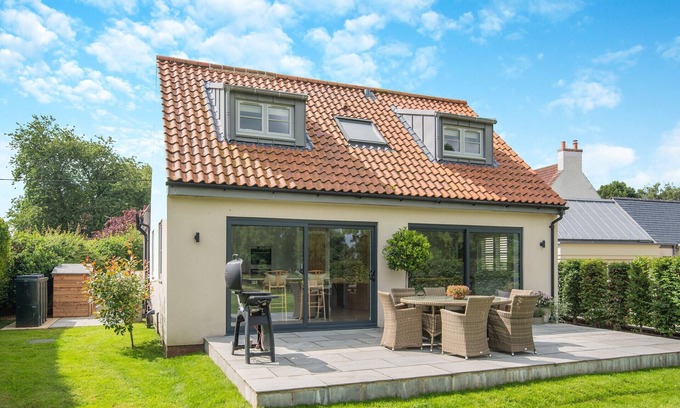 Ripley Cottage | 4 bedroom accommodation in Myton On Swale, near York