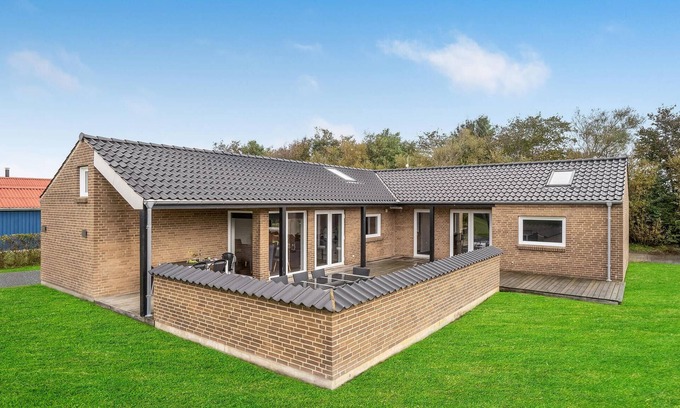 Vinderup House | 4 bedroom awesome home in Vinderup