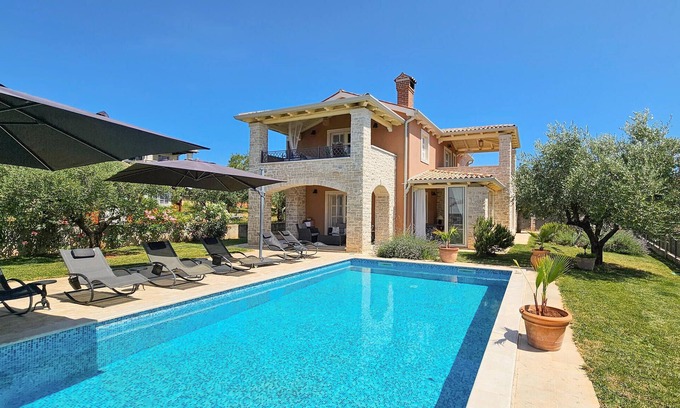 Kastelir House | 4 bedroom awesome home in Kastelir