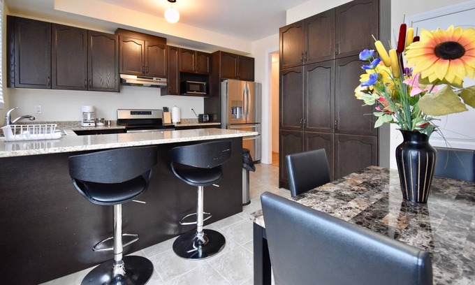 Brampton House | 4 Bedroom Beautiful Home.