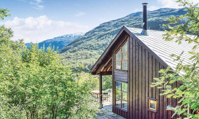 Roldal House | 4 bedroom beautiful home in Røldal
