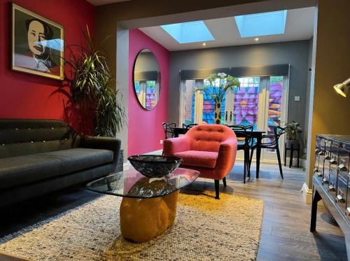 Lewes House | 4 Bedroom En-Suite Townhouse