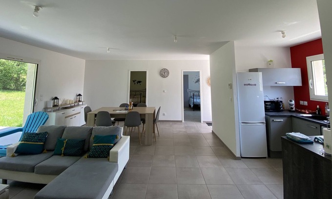 Savignac-les-Eglises House | 4 bedroom house with garden