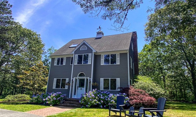 Lagoon Heights House | 4 bedroom home family friendly in desirable area