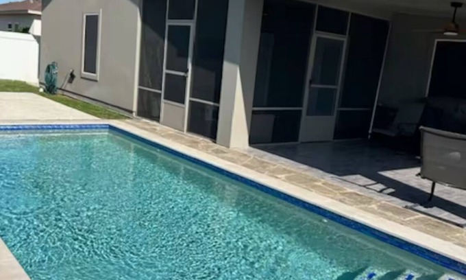 Laredo House | 4-bedroom house in charming Laredo with Pool,WiFi, AC. Book now