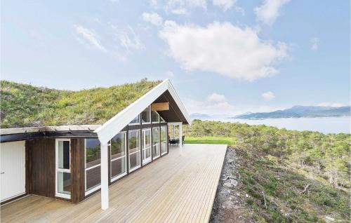 Torjulvagen House | 4 Bedroom Lovely Home In Kvisvik