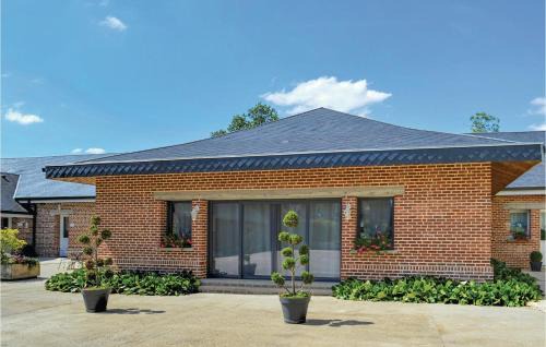 Roisel House | 4 Bedroom Lovely Home In Roisel