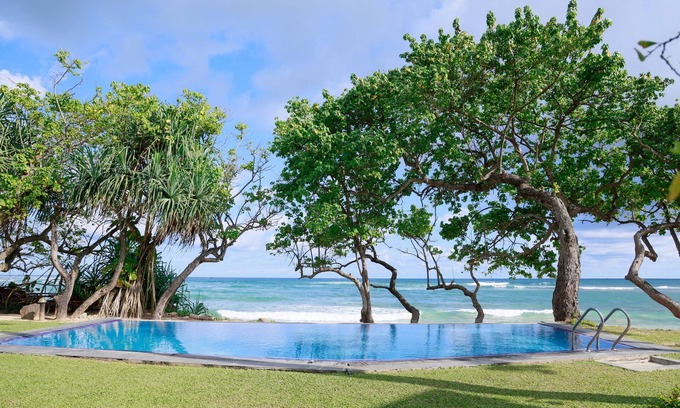 Kathaluwa Villa | 4 bedroom Luxury Beach Front Villa. Private Pool. Fully staffed. Stunning Views,